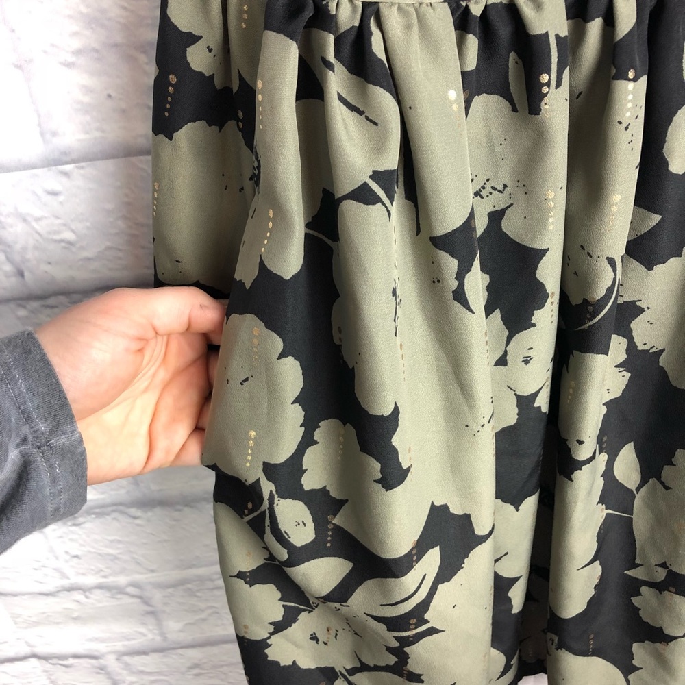 [5 for $25] Ecote Black Green & Gold Strappy Dress - Picture 5 of 7